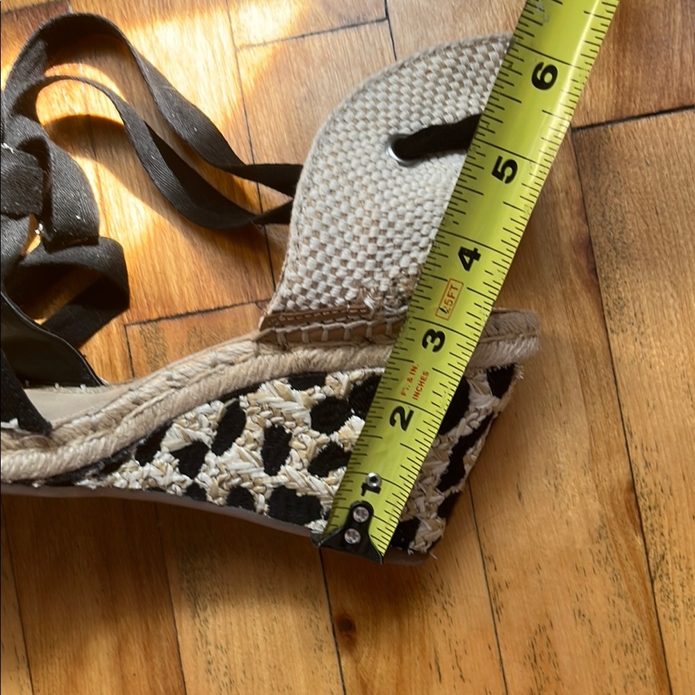 Vince Camuto Black and Cream Espadrille Wedges - Picture 9 of 9